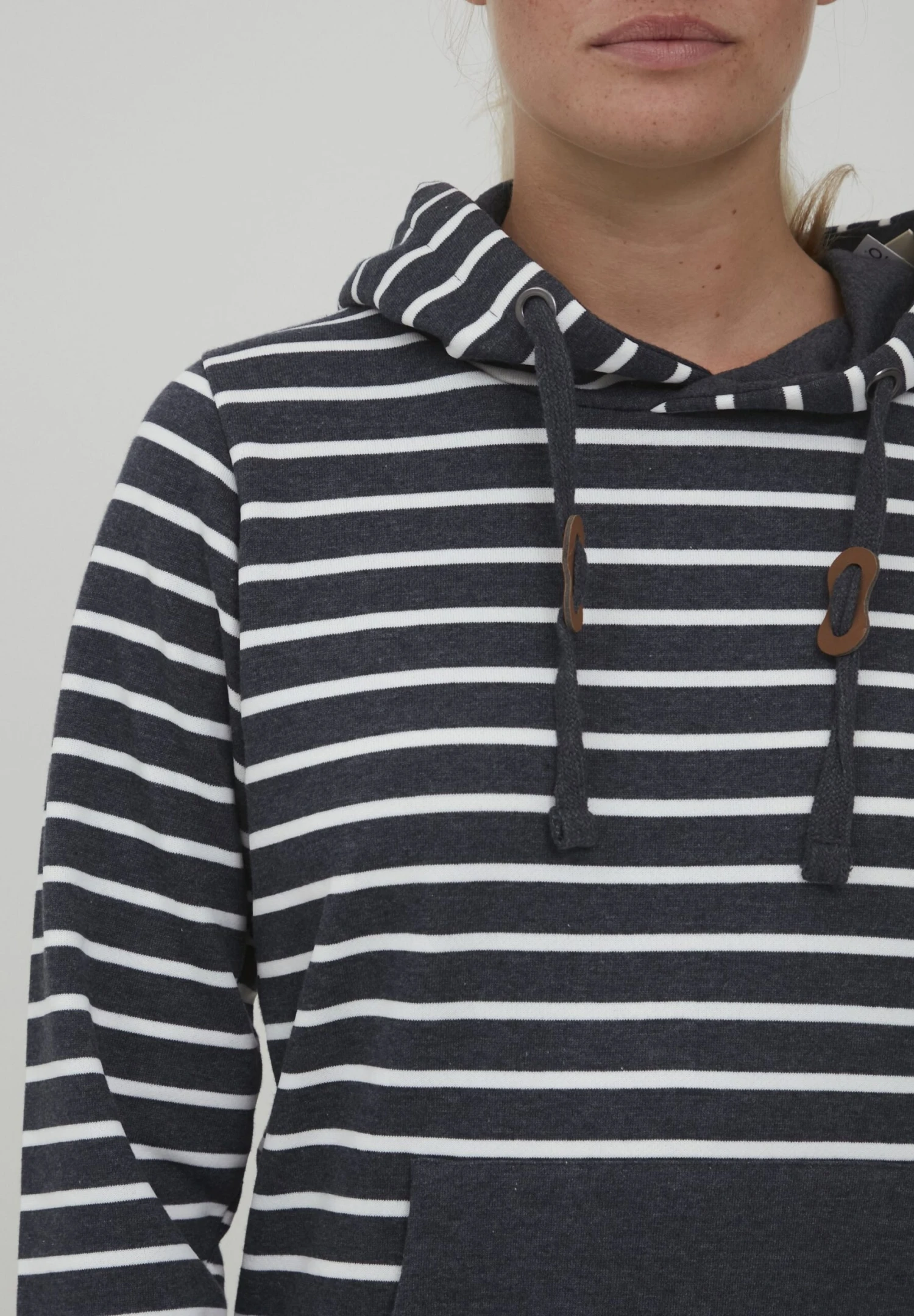 OXMO Oxcarina - Jersey Con Capucha - Dress Blues 4 OXMO Oxcarina - Jersey Con Capucha - Dress Blues - Imagen 4