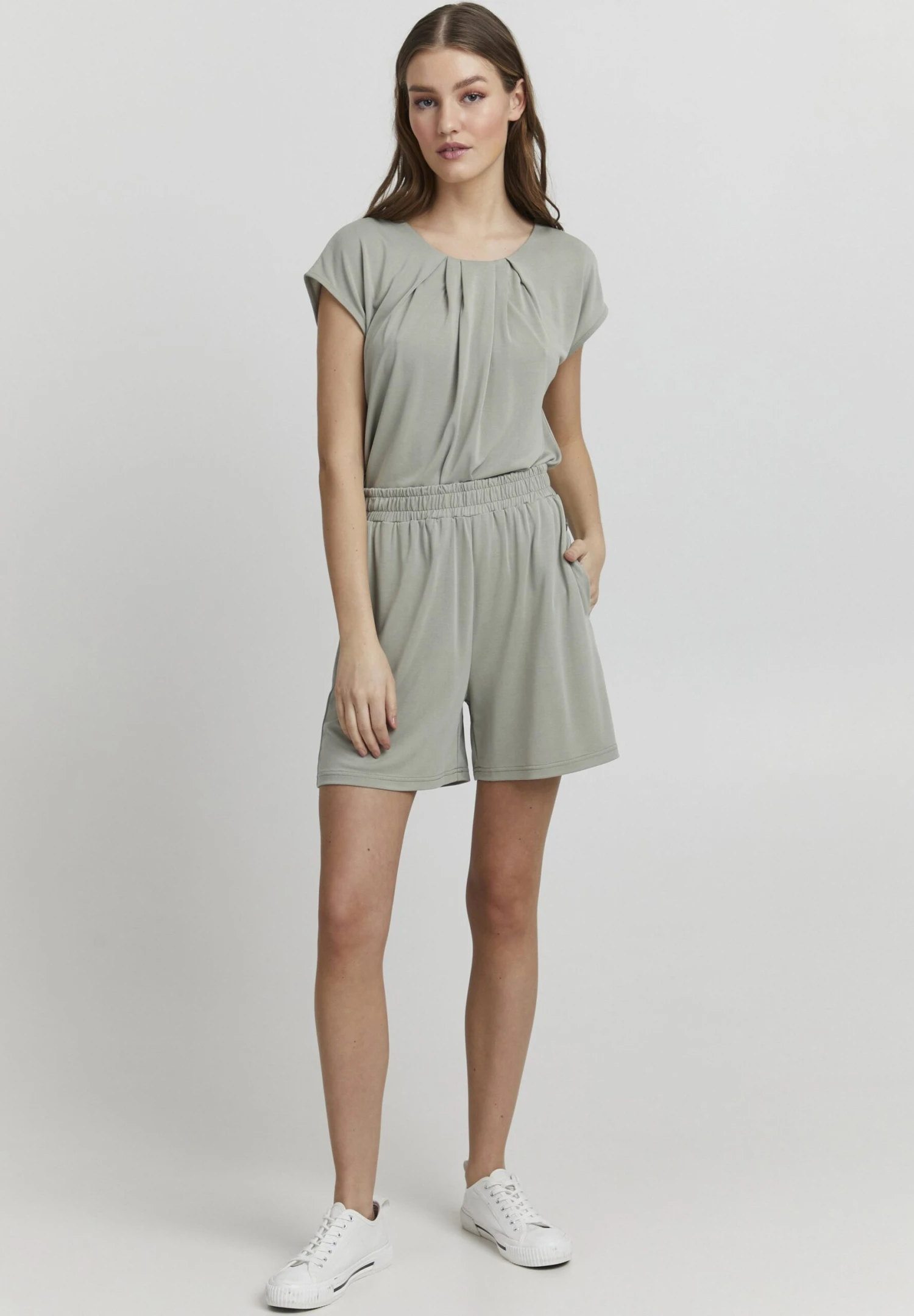 OXMO Björk - Shorts - Seagrass 2 OXMO Björk - Shorts - Seagrass - Imagen 2