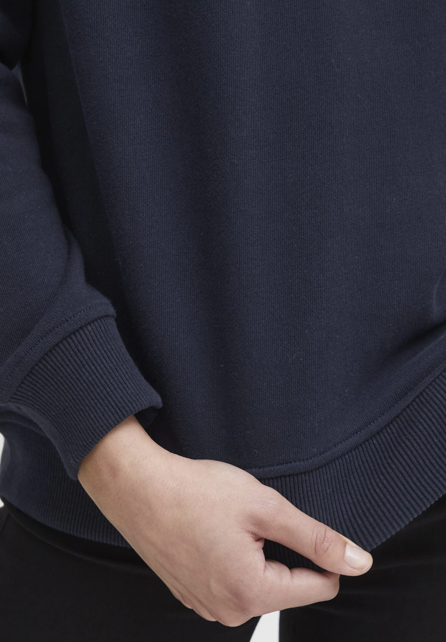 OXMO Oxcoleen - Sudadera - Total Eclipse 5 OXMO Oxcoleen - Sudadera - Total Eclipse - Imagen 5