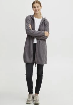 Oxmo -Oxmo 1b5459965c624e1093592da480bb3159