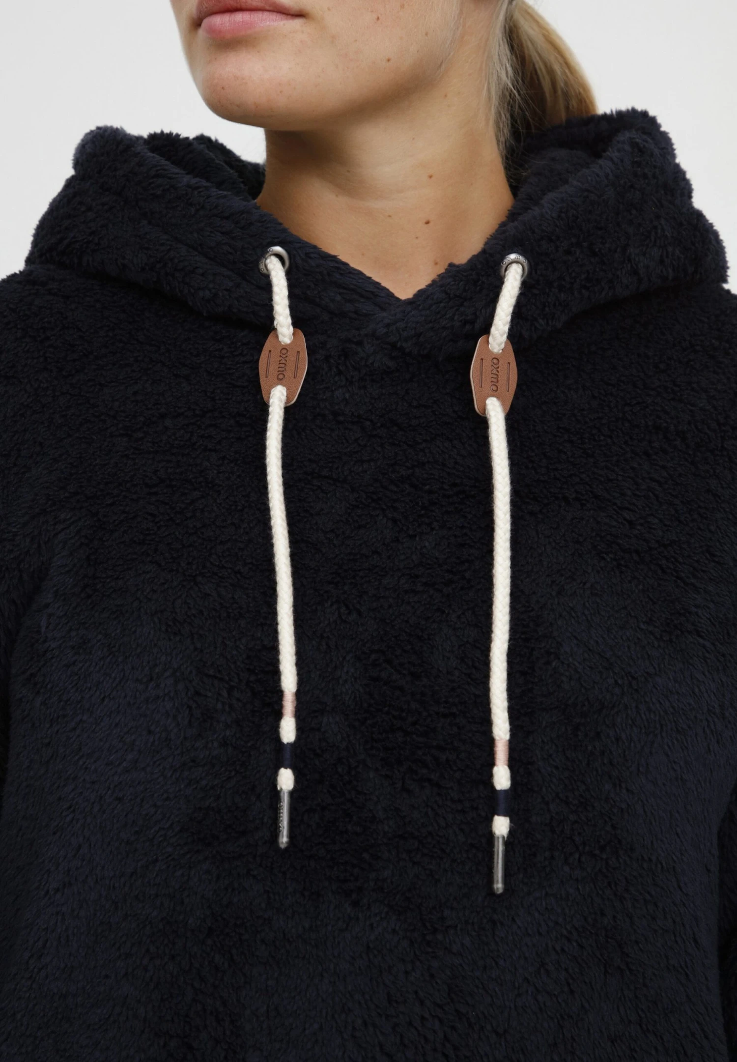 OXMO Oxanniken - Forro Polar - Total Eclipse 4 OXMO Oxanniken - Forro Polar - Total Eclipse - Imagen 4