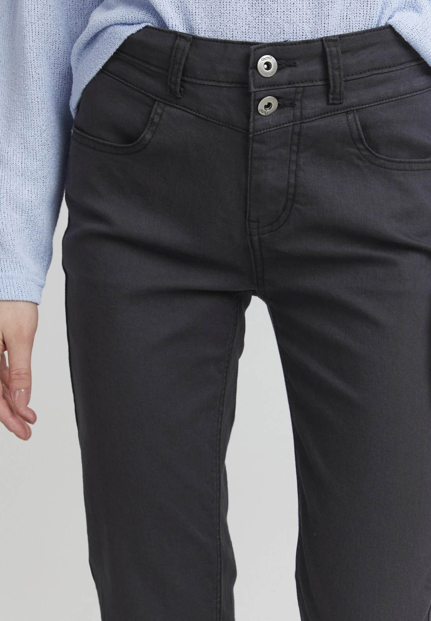 OXMO Oxpeetje - Pantalones - Black 4 OXMO Oxpeetje - Pantalones - Black - Imagen 4