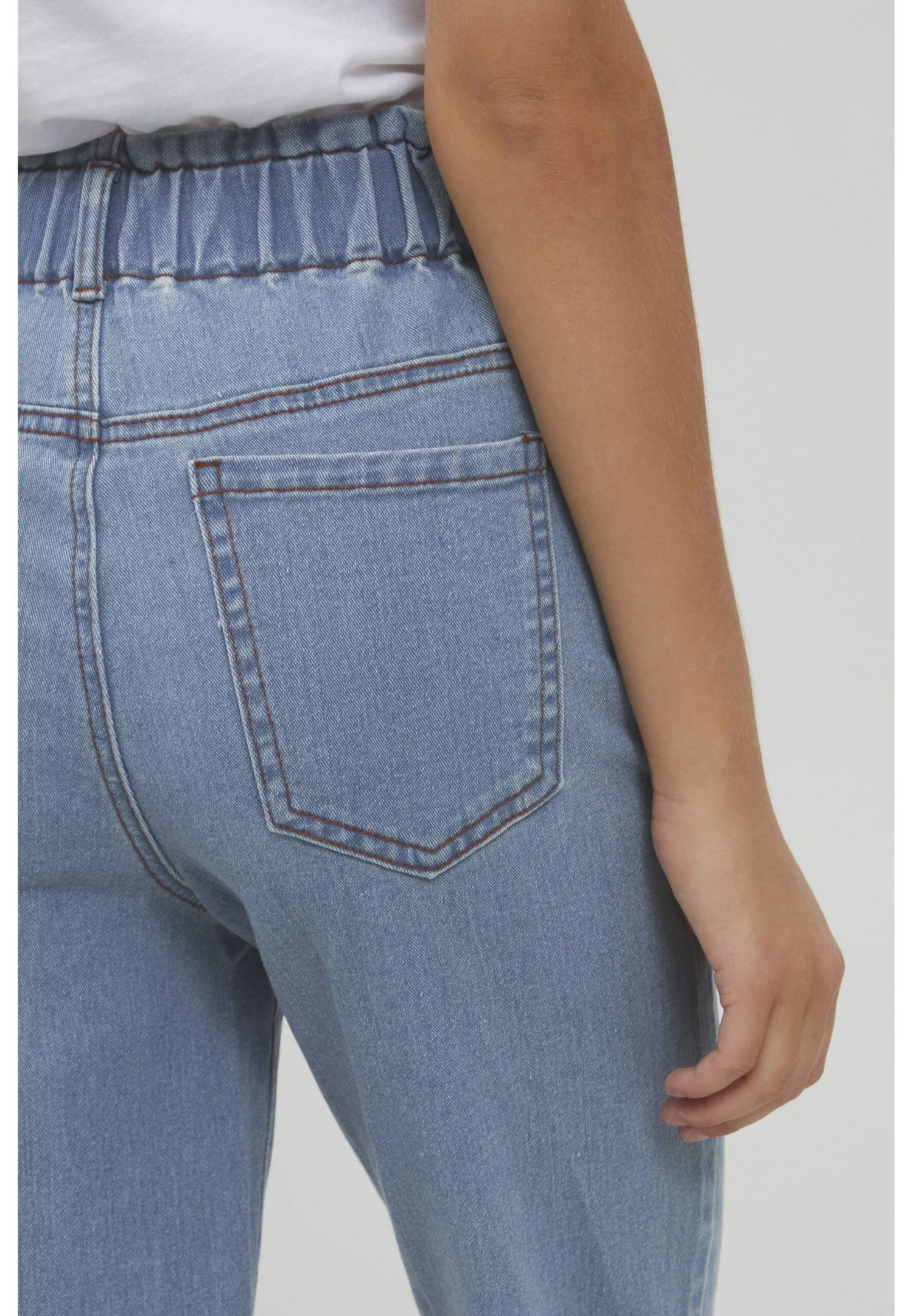 OXMO Oxann - Vaqueros Slim Fit - Ligth Blue Denim 5 OXMO Oxann - Vaqueros Slim Fit - Ligth Blue Denim - Imagen 5