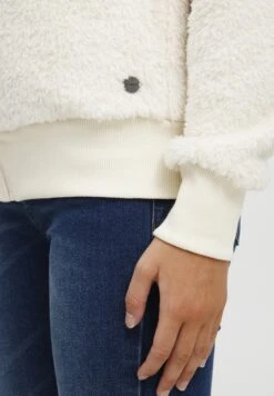 OXMO Anneka - Forro Polar - White 10 OXMO Anneka - Forro Polar - White -Oxmo 4cb621b7bb834daf80a5d4d4c497dbc3