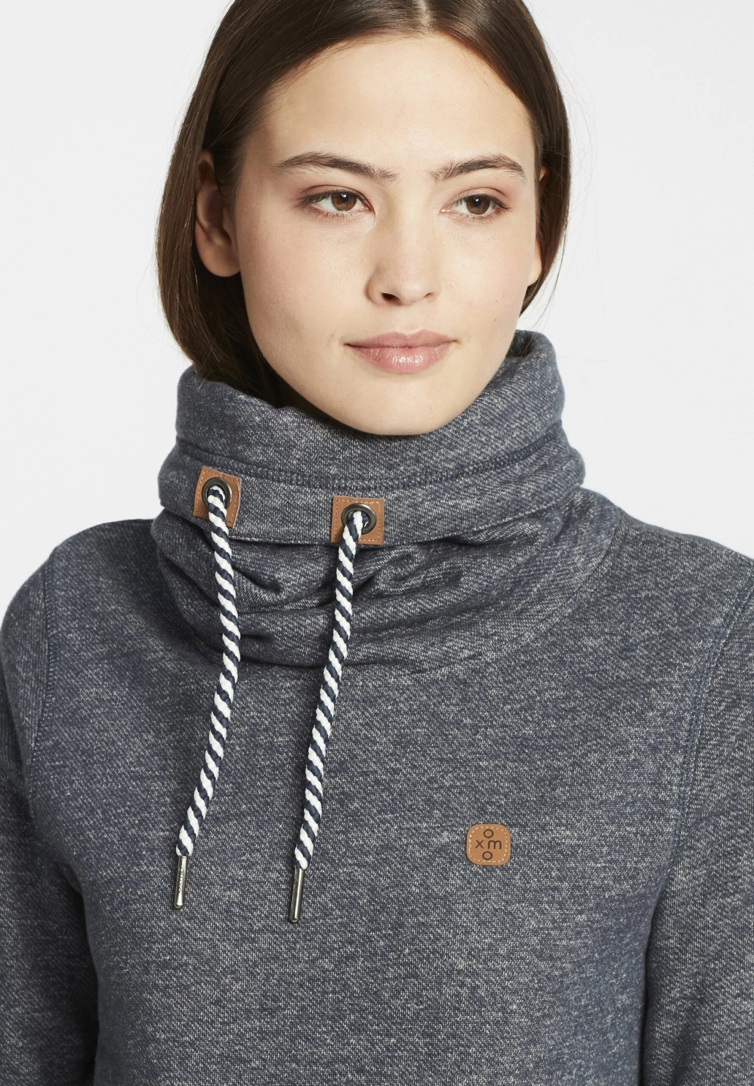 OXMO Oxcecilia - Jersey Con Capucha - Insignia Blue 4 OXMO Oxcecilia - Jersey Con Capucha - Insignia Blue - Imagen 4