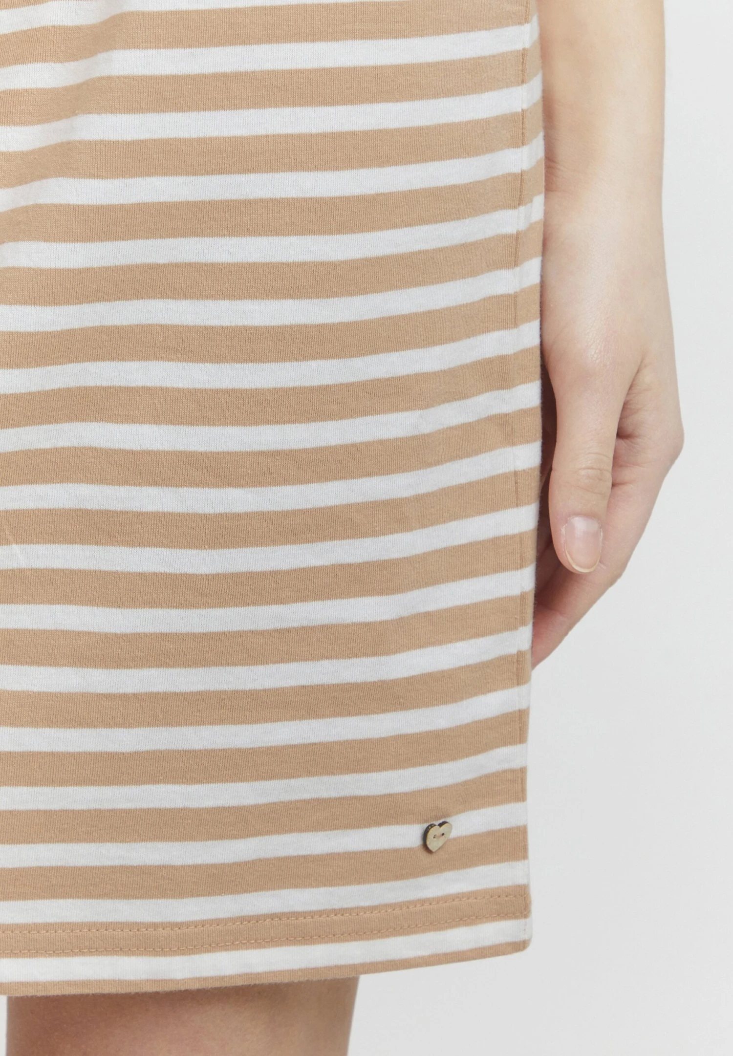 OXMO Stilla - Vestido Ligero - Mahogany Rose 5 OXMO Stilla - Vestido Ligero - Mahogany Rose - Imagen 5