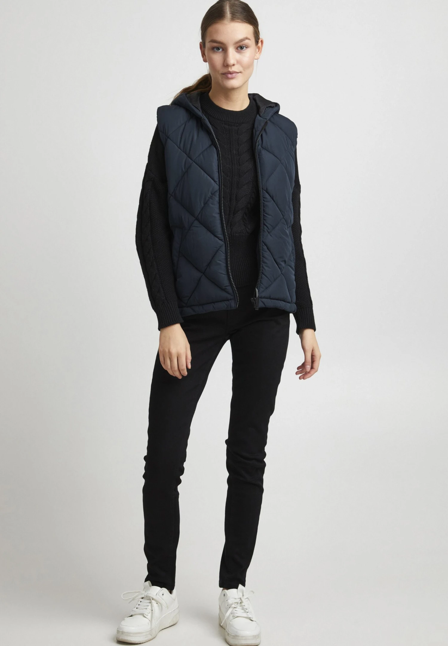 OXMO Oxstana - Chaleco - Total Eclipse 2 OXMO Oxstana - Chaleco - Total Eclipse - Imagen 2