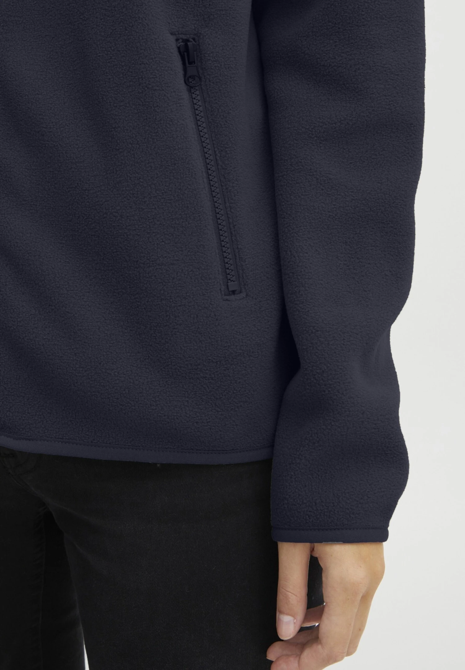 OXMO Oxnymfe - Forro Polar - Total Eclipse 5 OXMO Oxnymfe - Forro Polar - Total Eclipse - Imagen 5