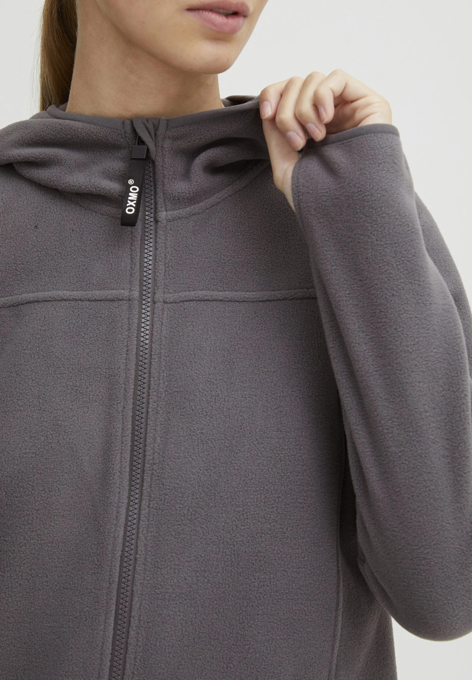 OXMO Oxfine - Forro Polar - Pewter 4 OXMO Oxfine - Forro Polar - Pewter - Imagen 4