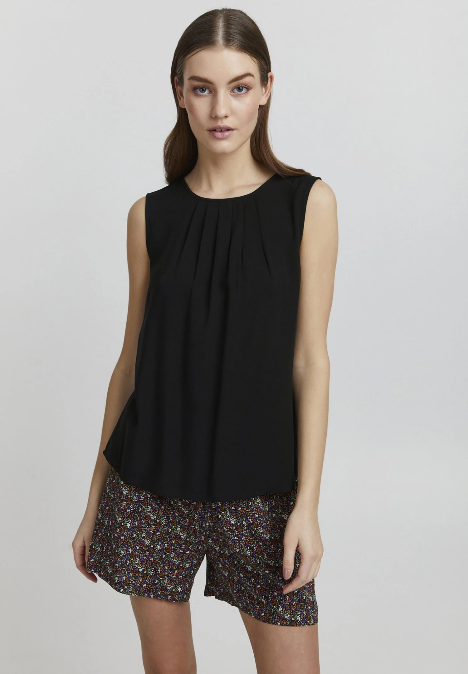 OXMO Esja - Blusa - Black 1 OXMO Esja - Blusa - Black