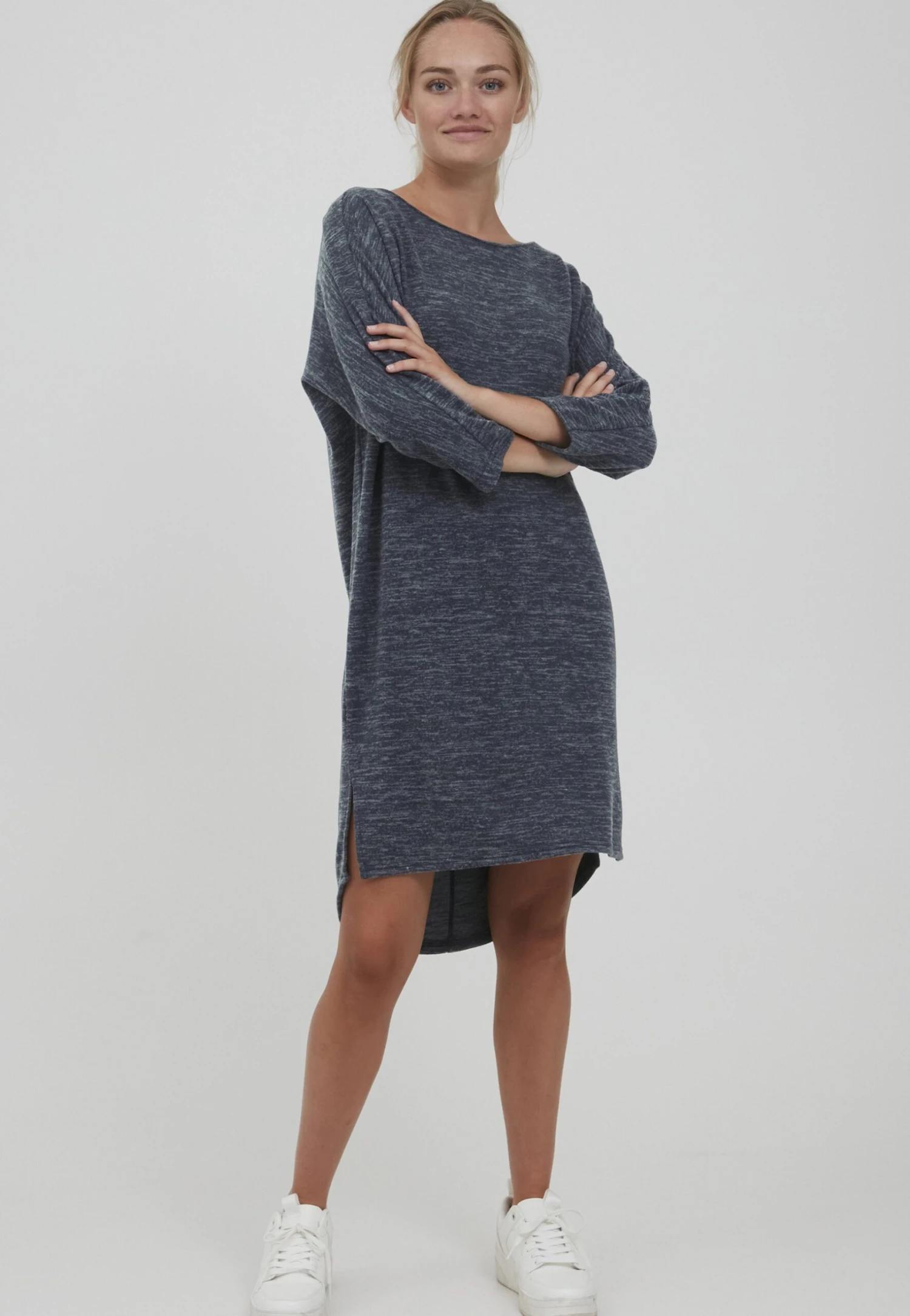 OXMO Oxbinala - Vestido De Punto - Total Eclipse Melange 2 OXMO Oxbinala - Vestido De Punto - Total Eclipse Melange - Imagen 2