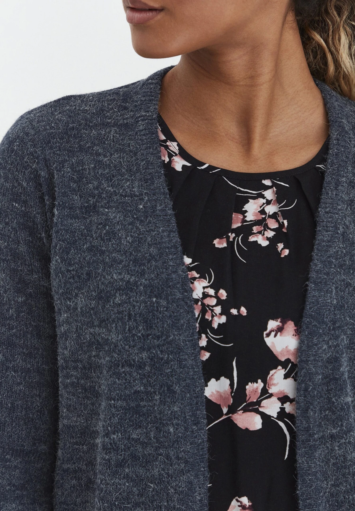 OXMO Oxnena - Chaqueta De Punto - Dress Blues 4 OXMO Oxnena - Chaqueta De Punto - Dress Blues - Imagen 4