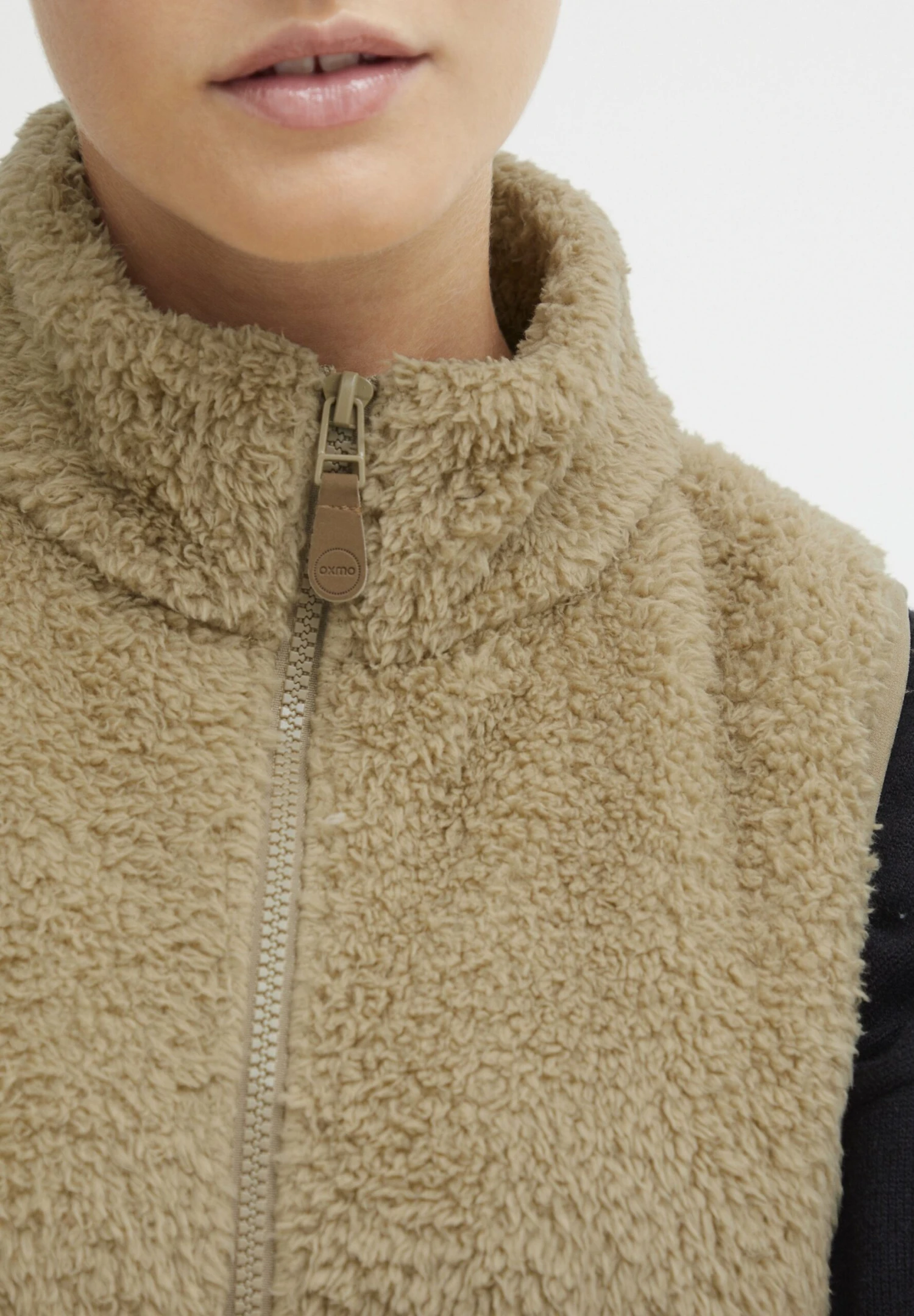 OXMO Oxtheri - Chaleco - Sand 4 OXMO Oxtheri - Chaleco - Sand - Imagen 4