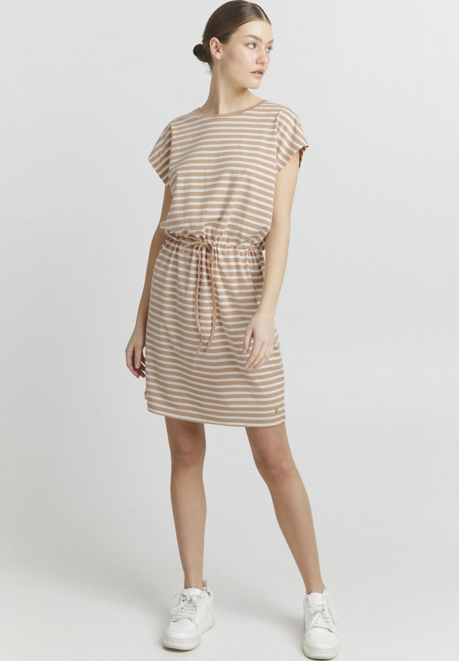 OXMO Stilla - Vestido Ligero - Mahogany Rose 2 OXMO Stilla - Vestido Ligero - Mahogany Rose - Imagen 2