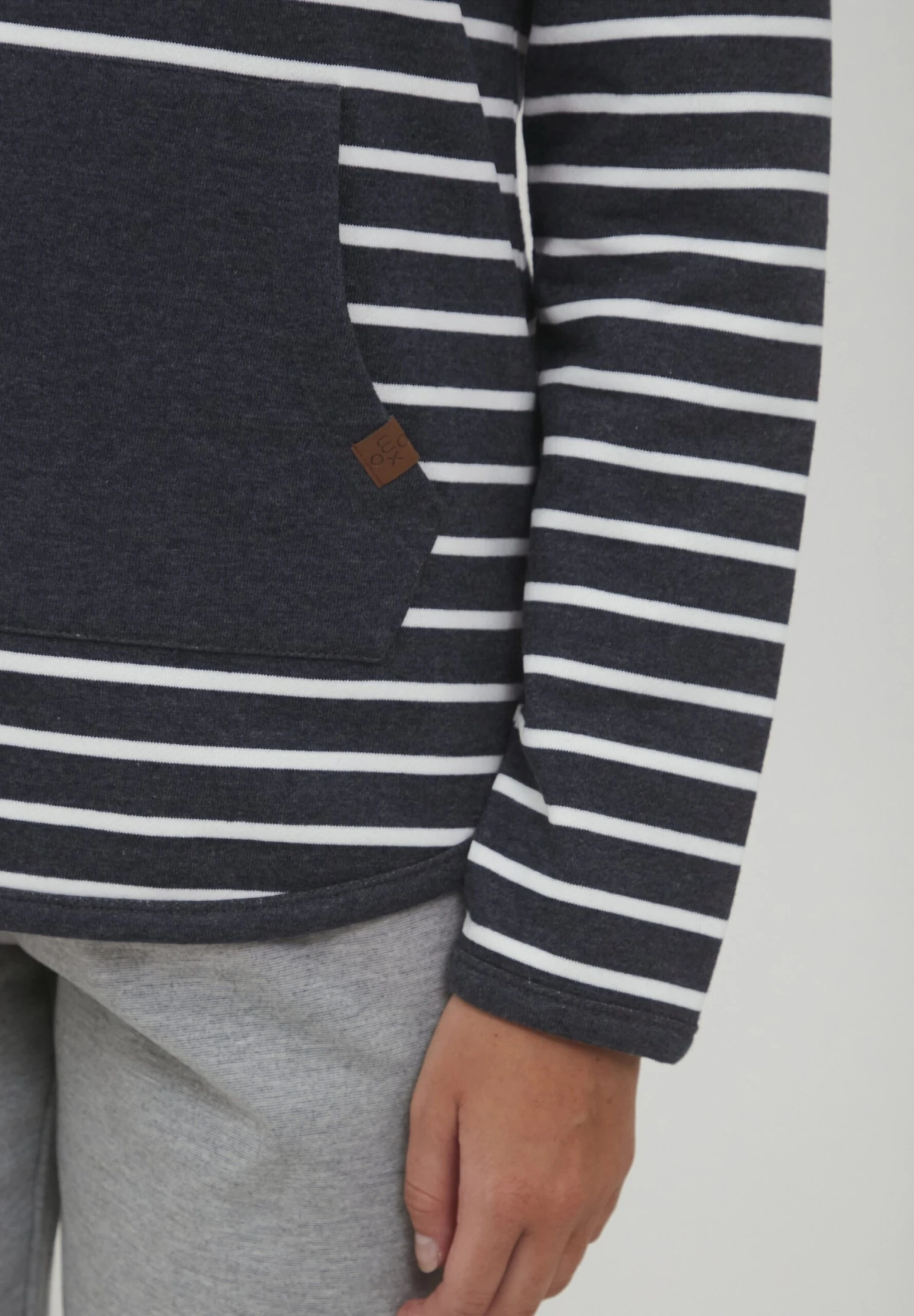 OXMO Oxcarina - Jersey Con Capucha - Dress Blues 5 OXMO Oxcarina - Jersey Con Capucha - Dress Blues - Imagen 5