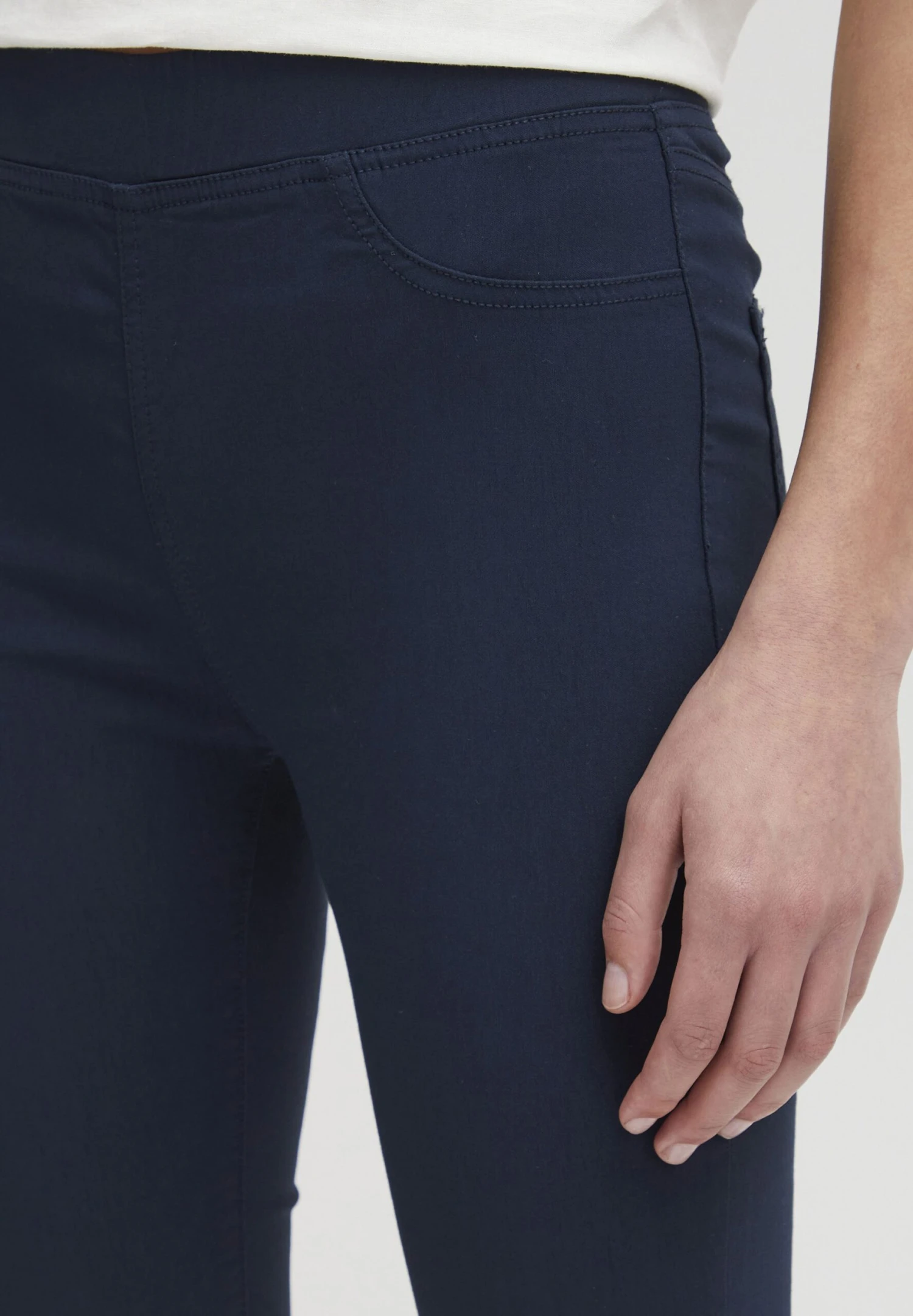 OXMO Oxditrine - Shorts - Copenhagen Night 4 OXMO Oxditrine - Shorts - Copenhagen Night - Imagen 4