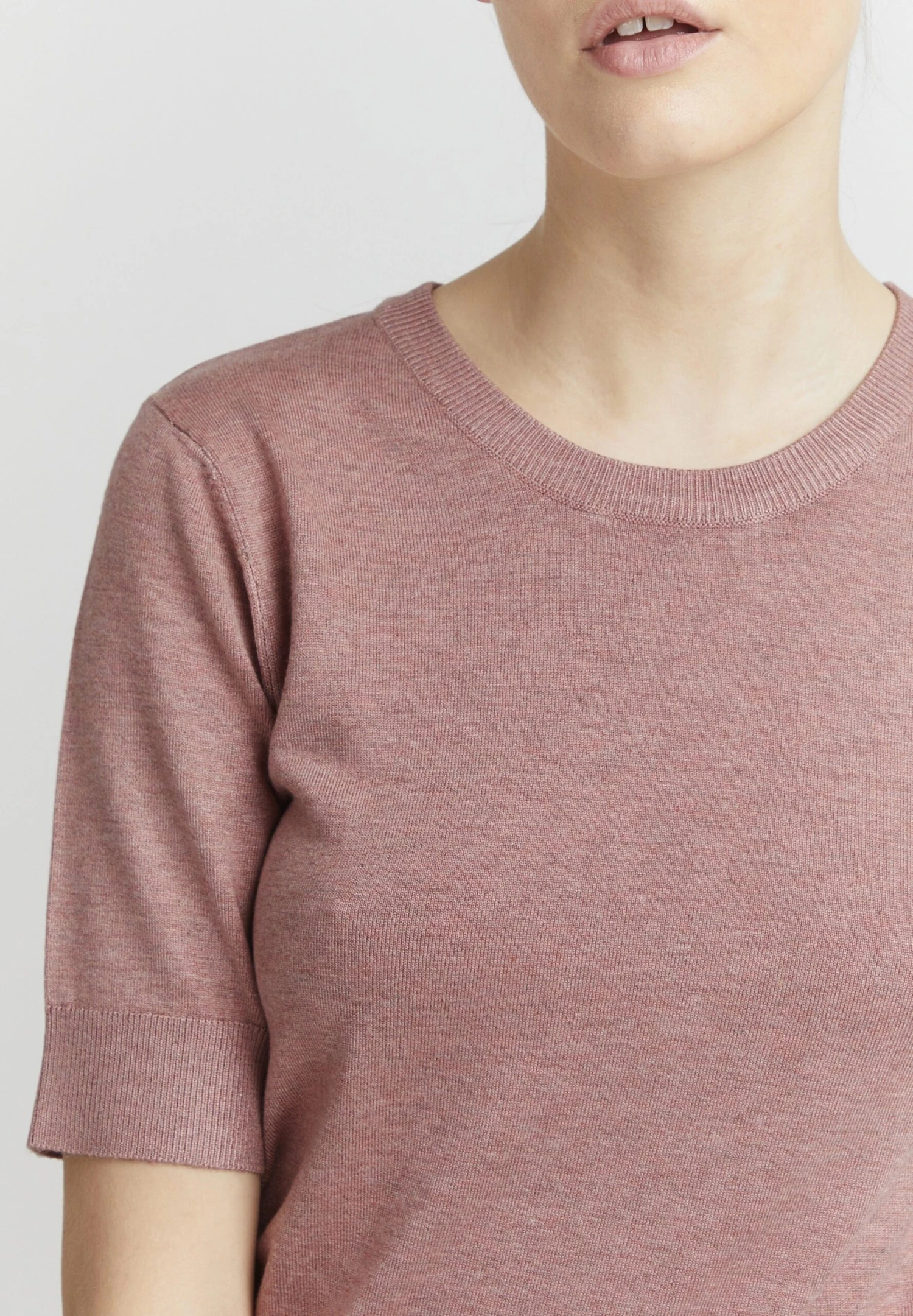 OXMO Oxhelin - Camiseta Básica - Ash Rose Melange 4 OXMO Oxhelin - Camiseta Básica - Ash Rose Melange - Imagen 4