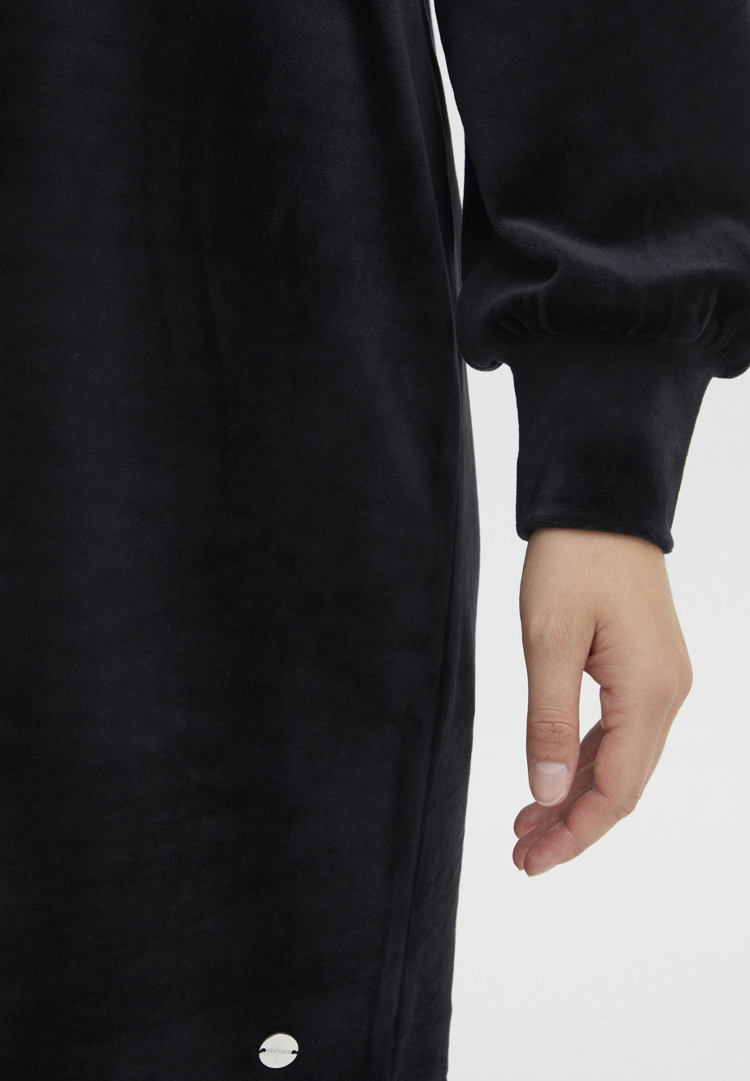 OXMO Oxmira - Vestido Informal - Black 5 OXMO Oxmira - Vestido Informal - Black - Imagen 5