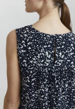 OXMO Esja - Blusa - Total Eclipse Mix 10 OXMO Esja - Blusa - Total Eclipse Mix -Oxmo cccb14bbbcc74c86a98e6915ac5e1895