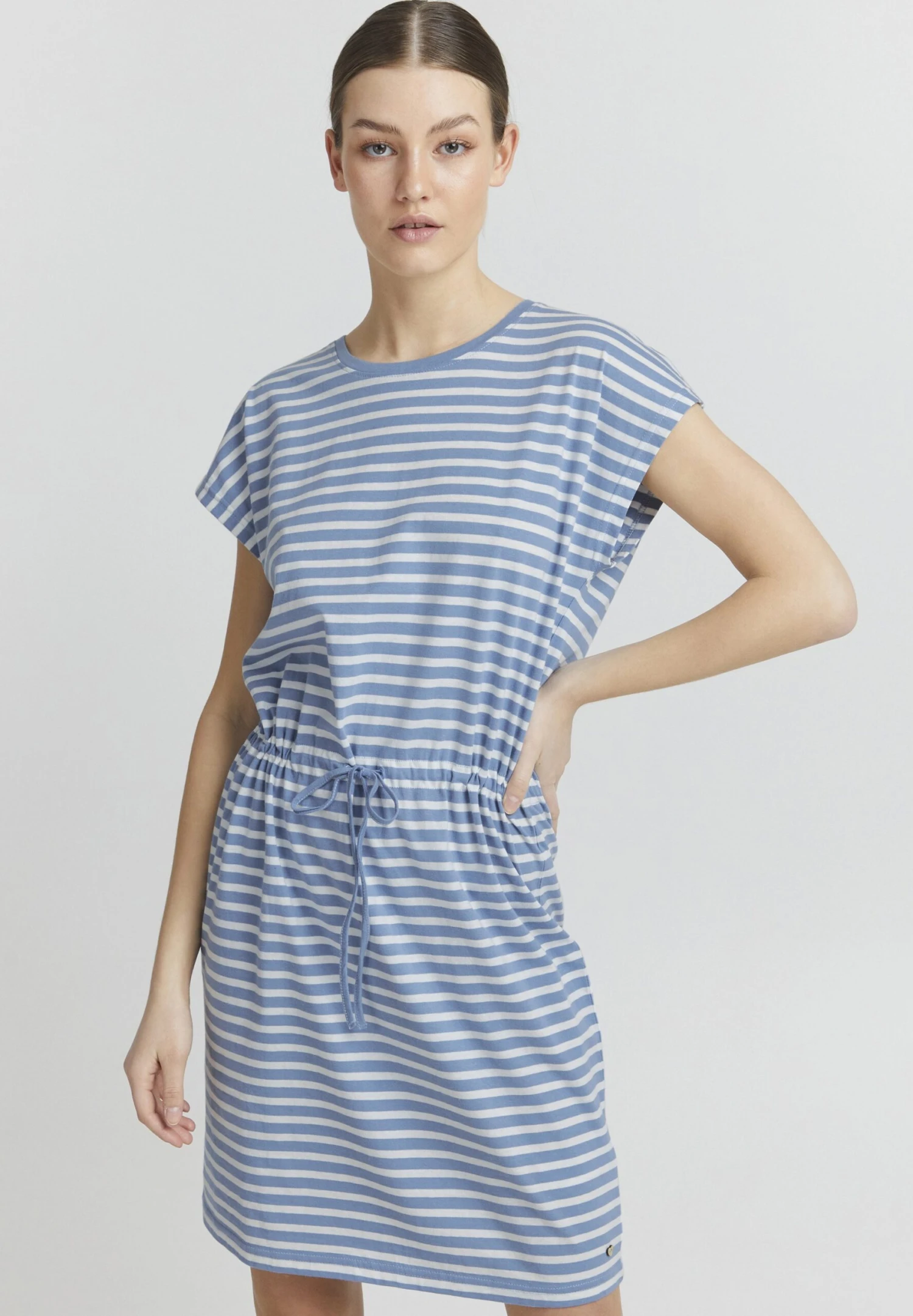 OXMO Stilla - Vestido Ligero - Bel Air Blue 1 OXMO Stilla - Vestido Ligero - Bel Air Blue