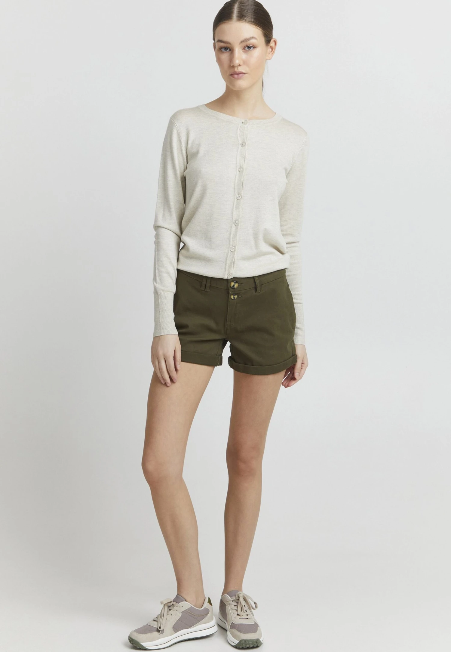 OXMO Oxpiera - Shorts - Grape Leaf 2 OXMO Oxpiera - Shorts - Grape Leaf - Imagen 2