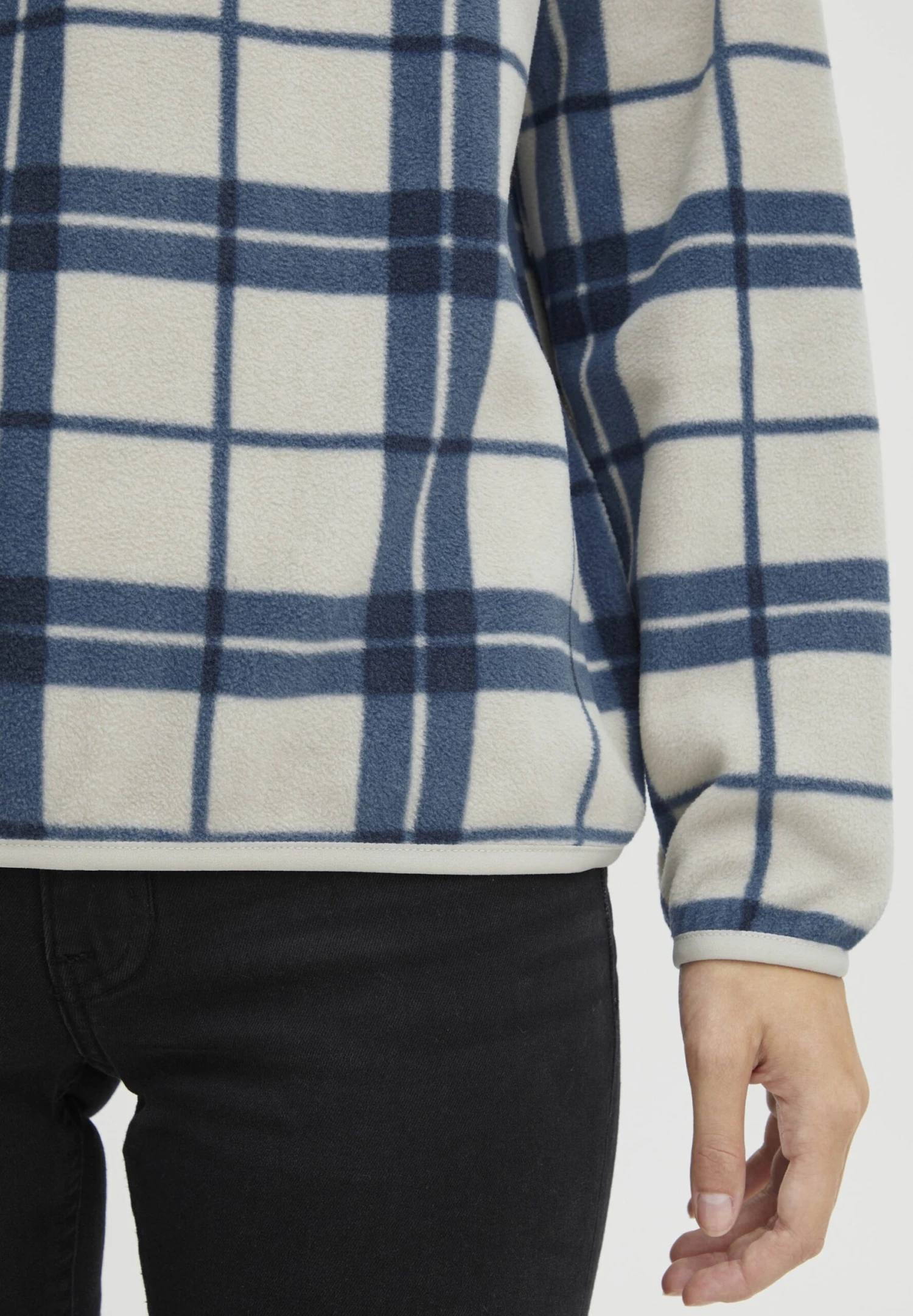 OXMO Oxchinne - Forro Polar - Total Eclipse 5 OXMO Oxchinne - Forro Polar - Total Eclipse - Imagen 5