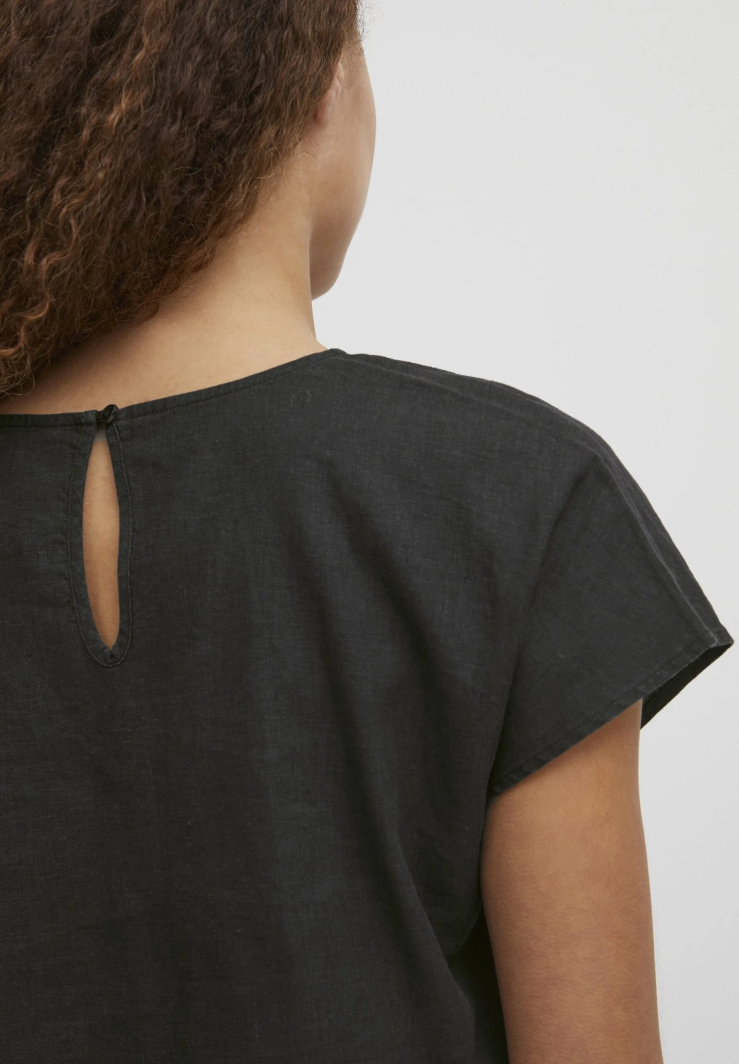 OXMO Sabine - Blusa - Black 5 OXMO Sabine - Blusa - Black - Imagen 5