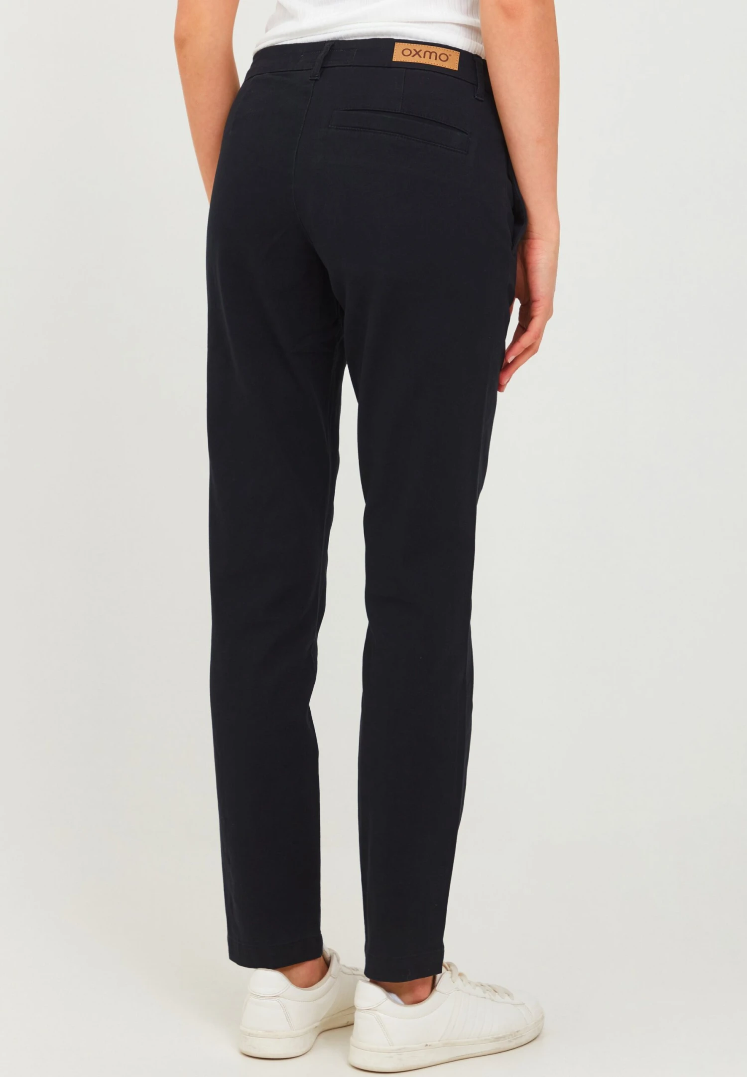 OXMO Pilar - Pantalones Chinos - Black 3 OXMO Pilar - Pantalones Chinos - Black - Imagen 3